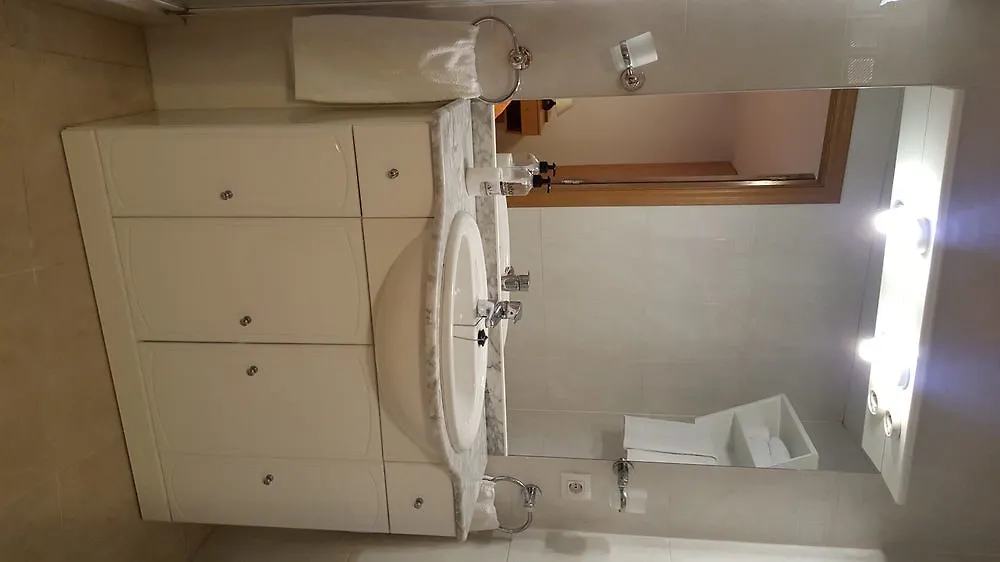Enginyapartaments Figueres  Appartement